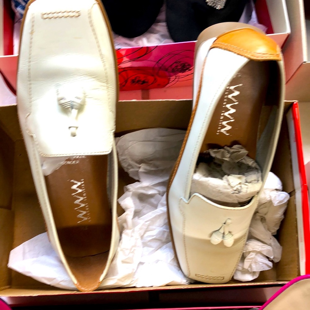 Women’s designer shoe bundle! size 8.5 - Picture 7 of 9